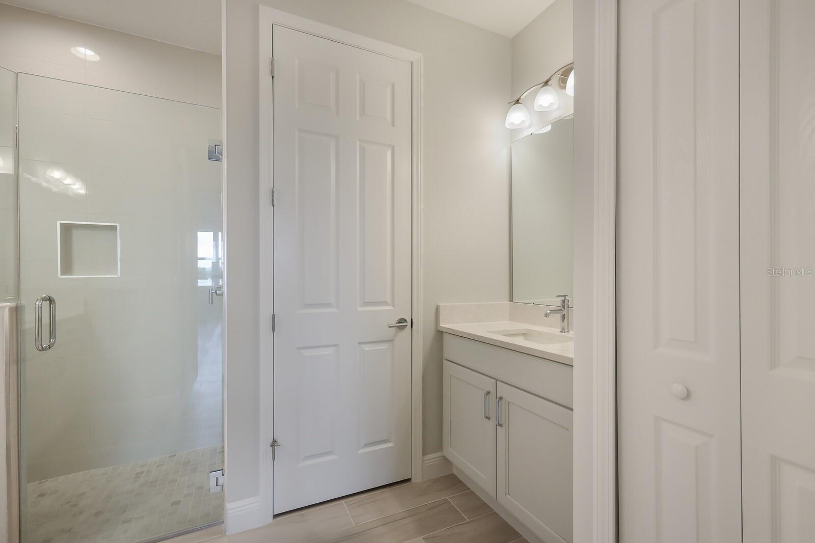 10748 Klee Ave Property Photo 13