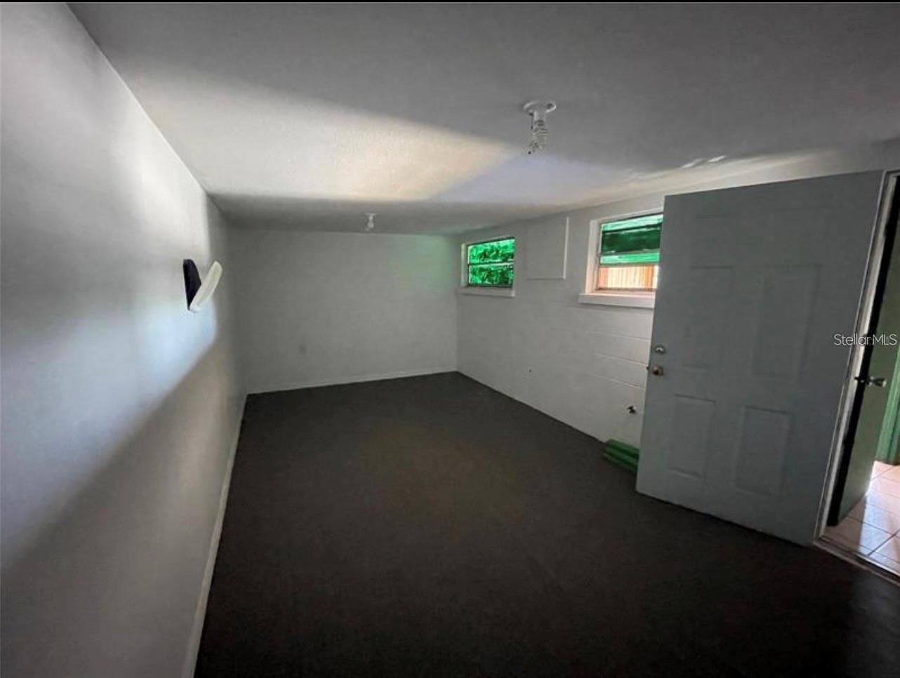 1614 9th St W Property Photo 3