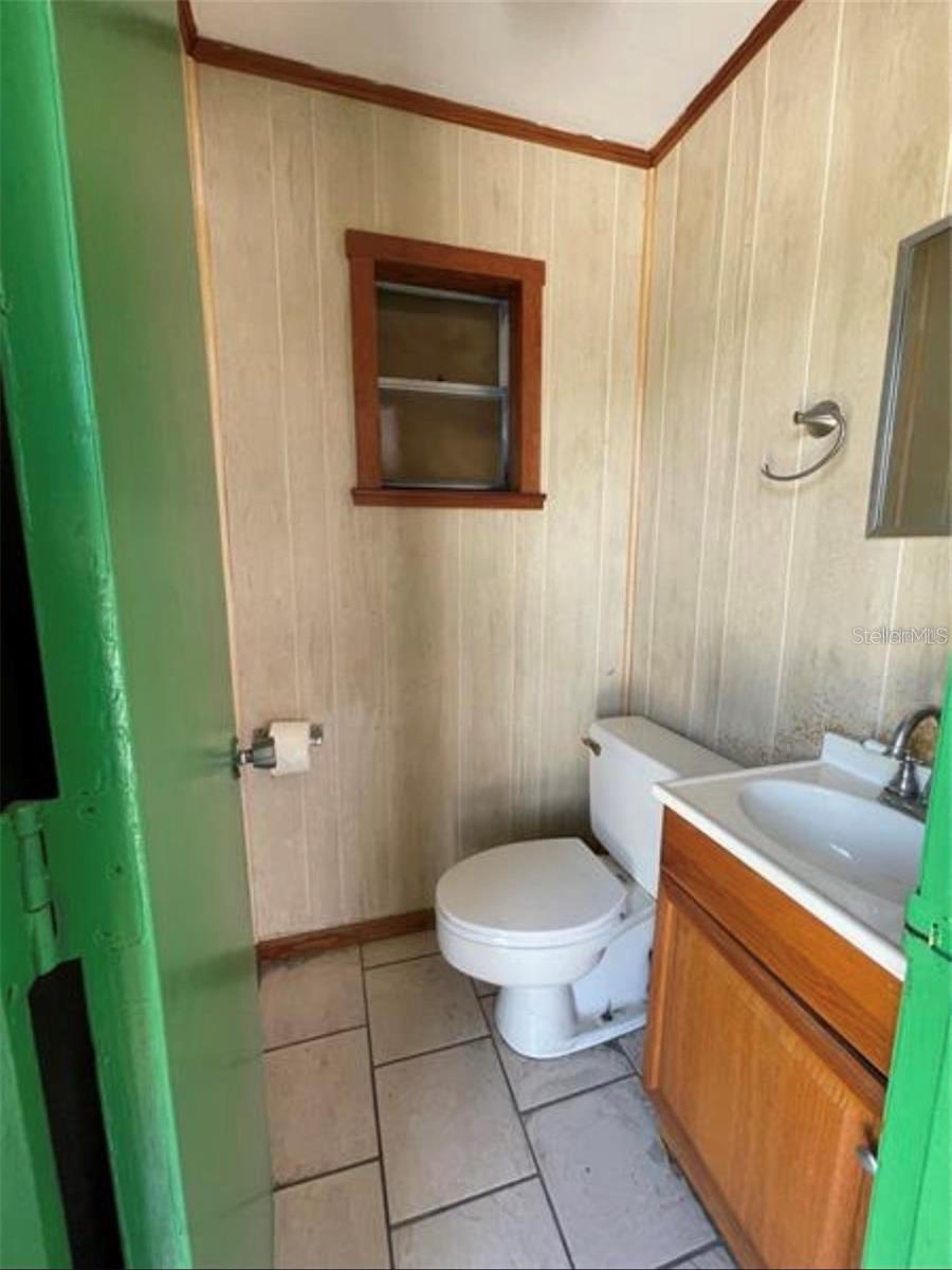1614 9th St W Property Photo 6