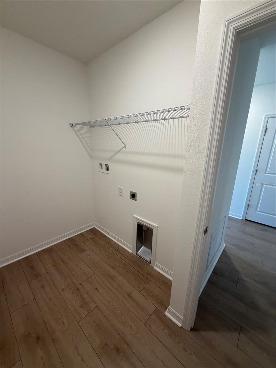 12922 Red Deer Pl Property Photo 7