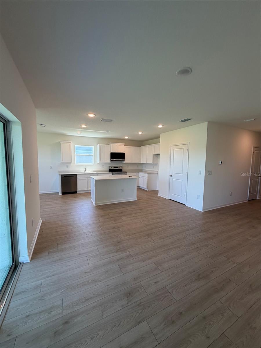 12922 Red Deer Pl Property Photo 9