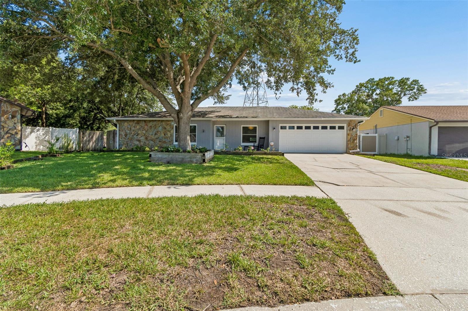 16205 Sawgrass Cir Property Photo 3