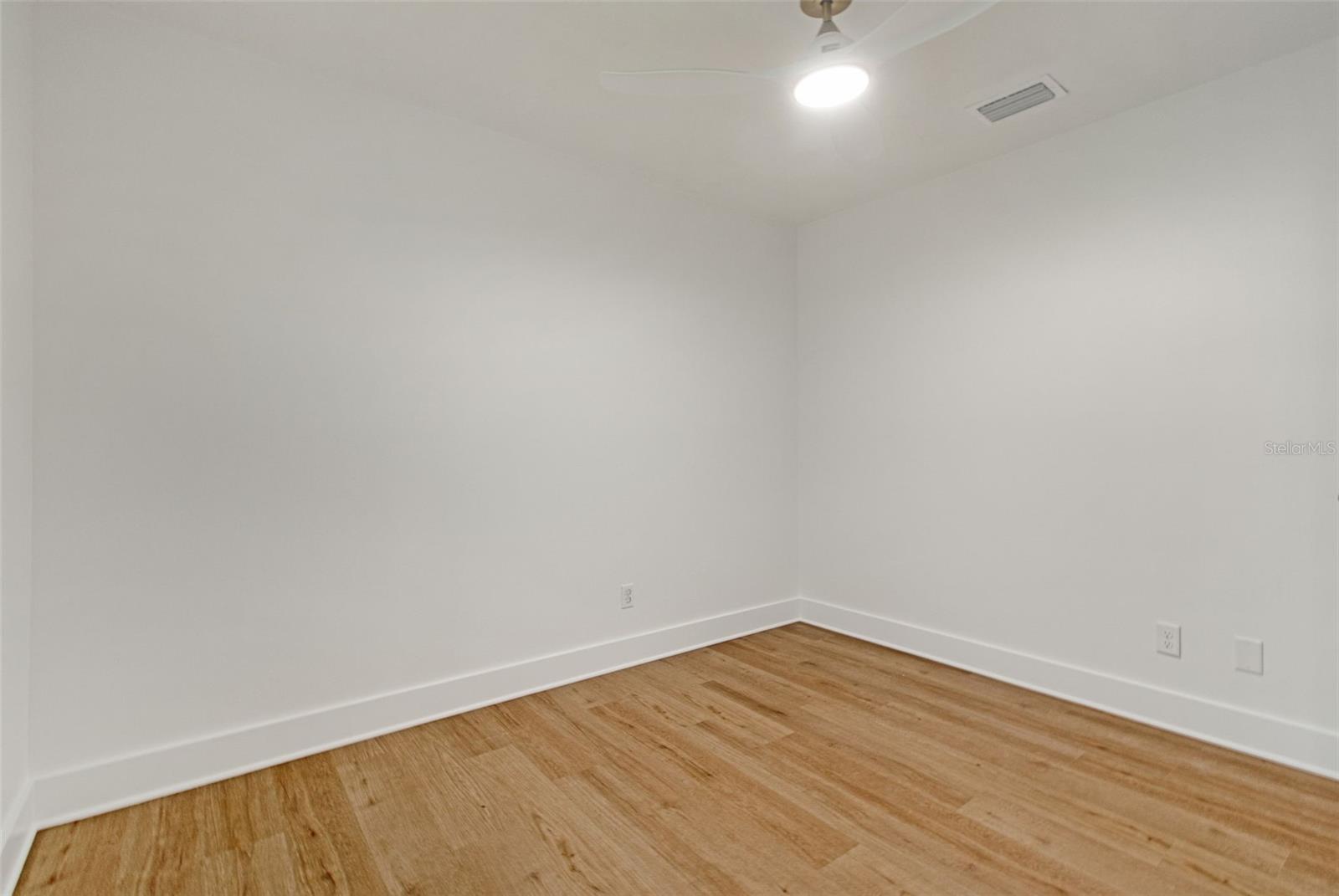16205 Sawgrass Cir Property Photo 23