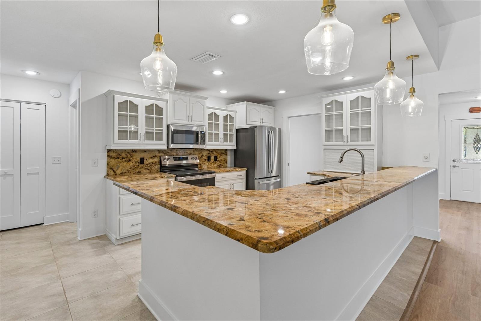 16205 Sawgrass Cir Property Photo 42