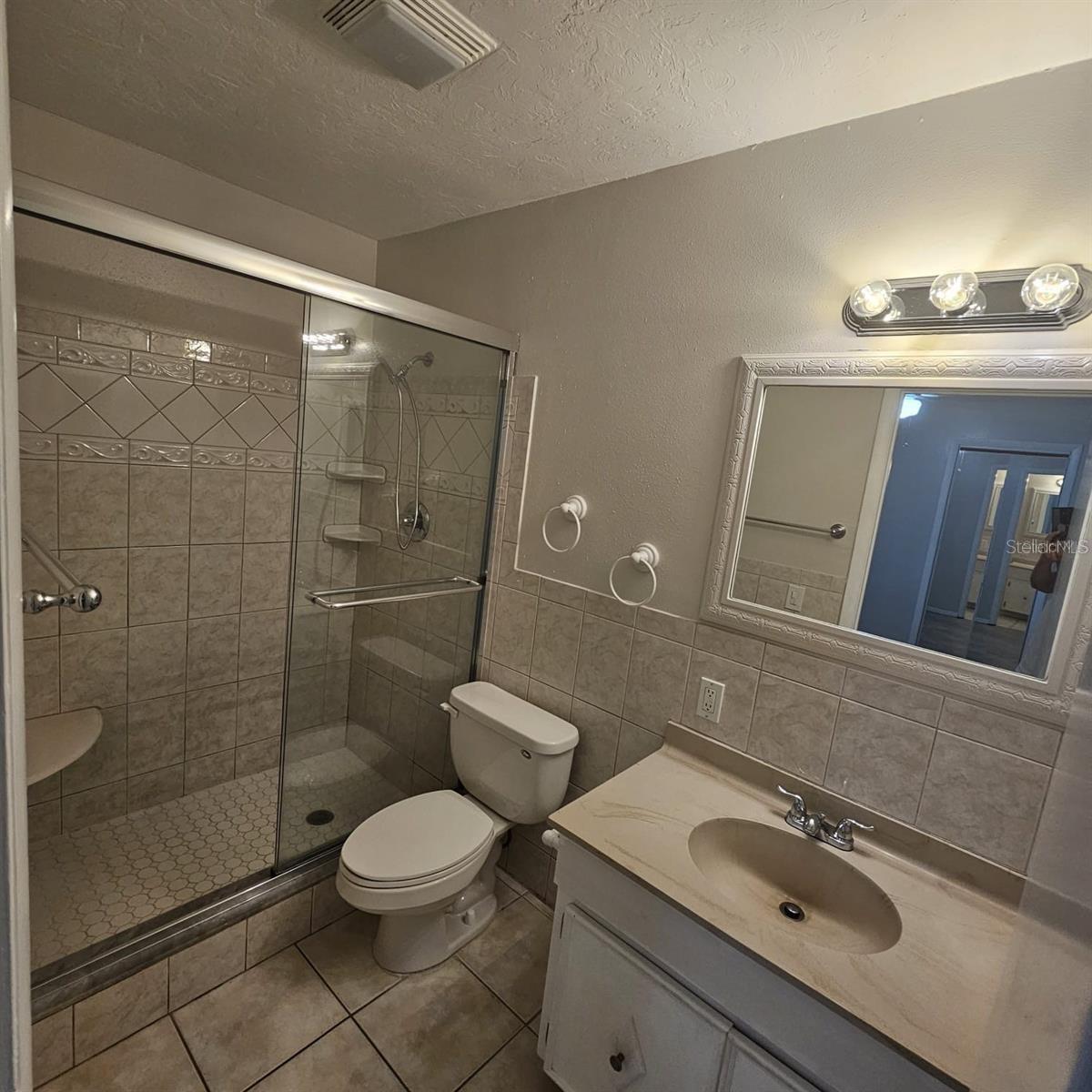 5103 34th St W Property Photo 8