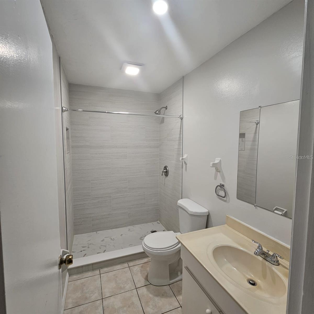 5103 34th St W Property Photo 11