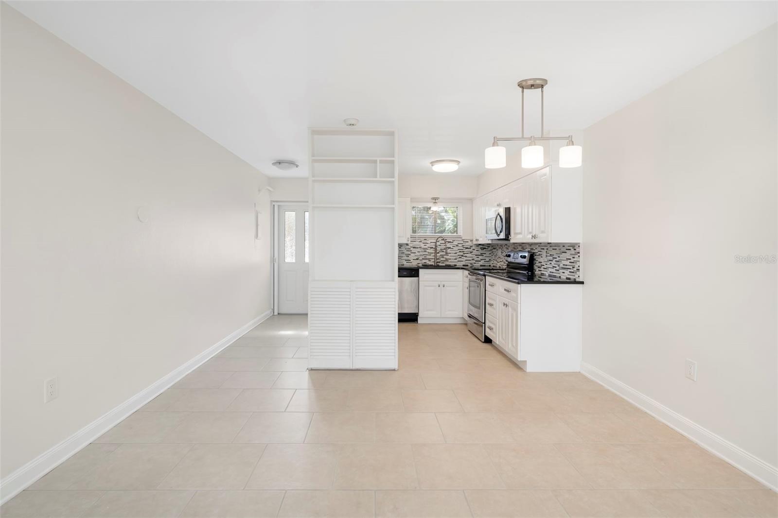 2155 Wood St #a14 Property Photo 5