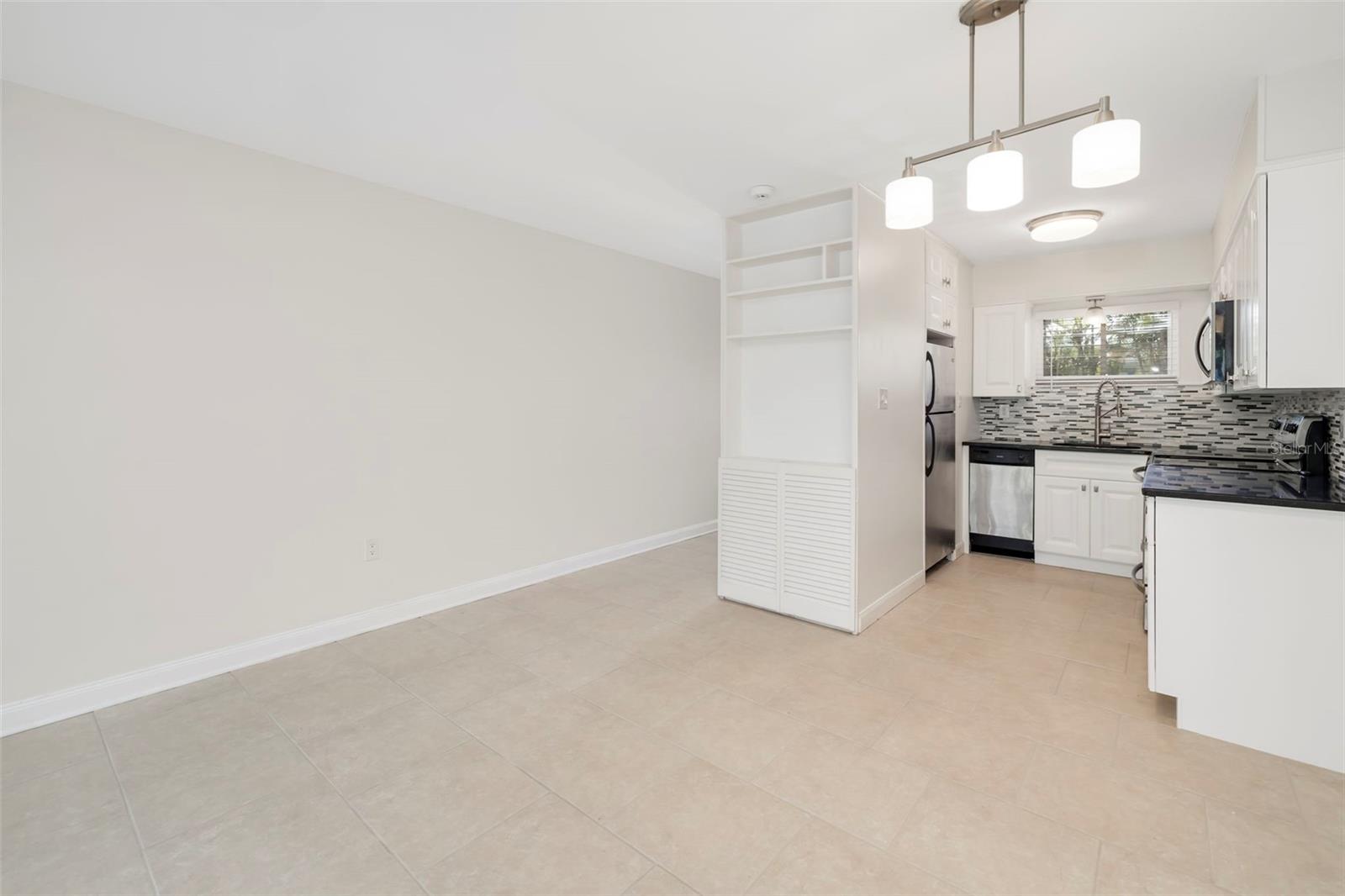 2155 Wood St #a14 Property Photo 6