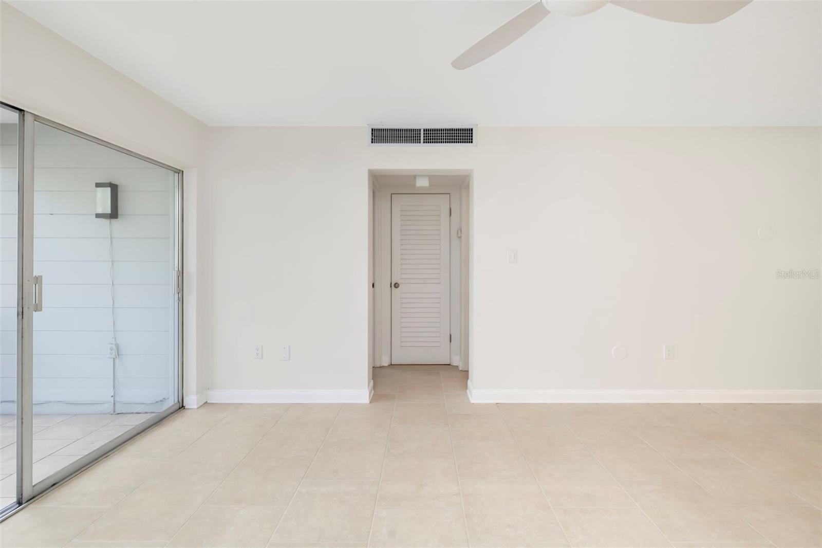 2155 Wood St #a14 Property Photo 10
