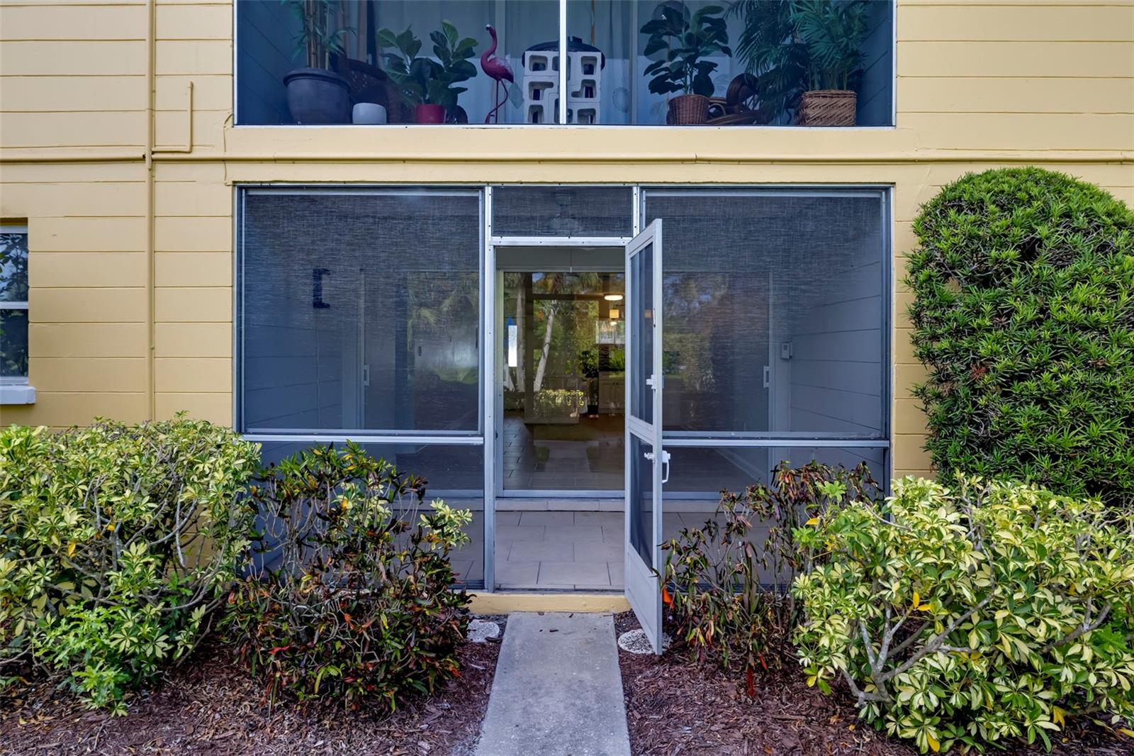2155 Wood St #a14 Property Photo 20
