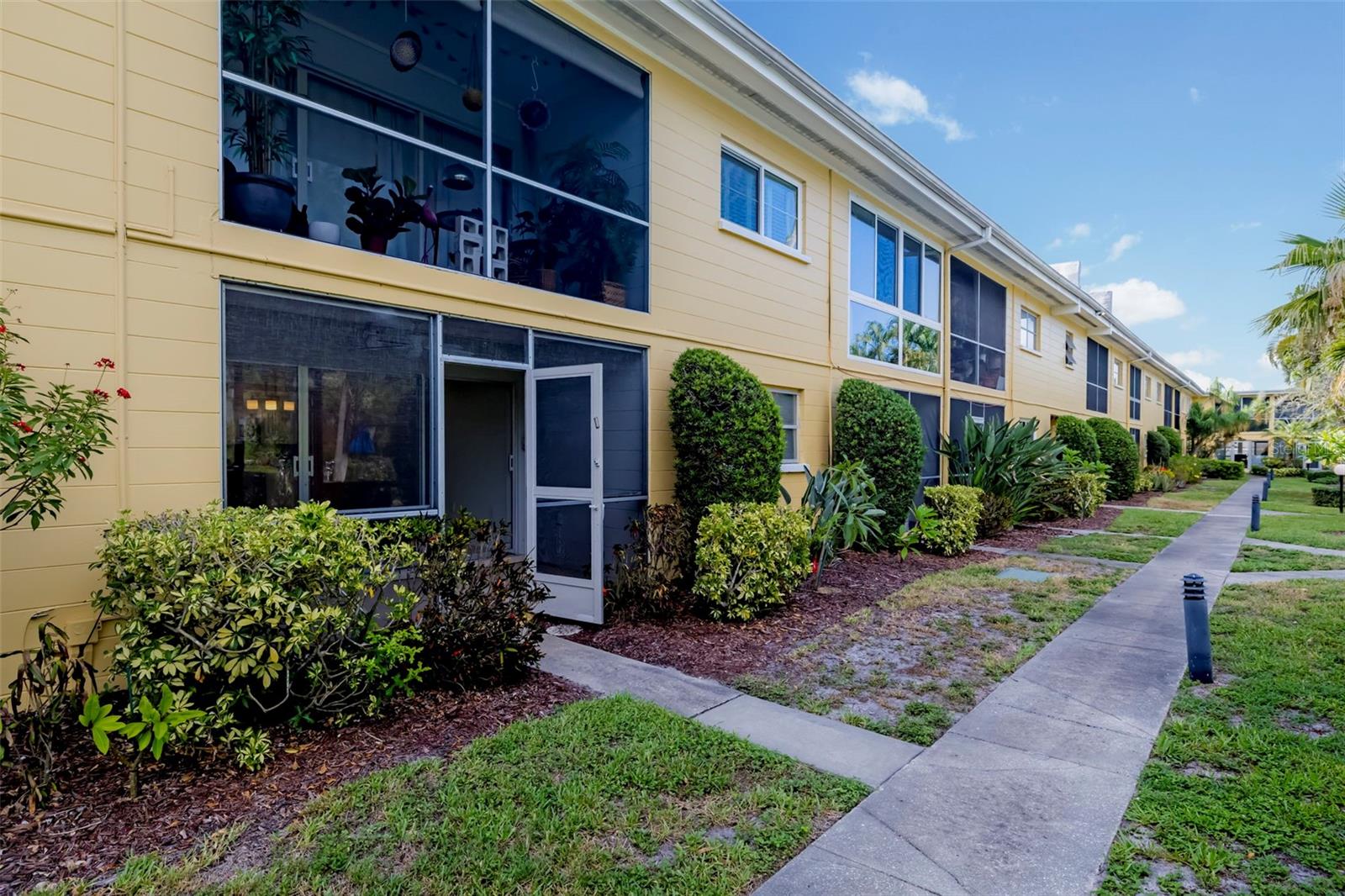 2155 Wood St #a14 Property Photo 21