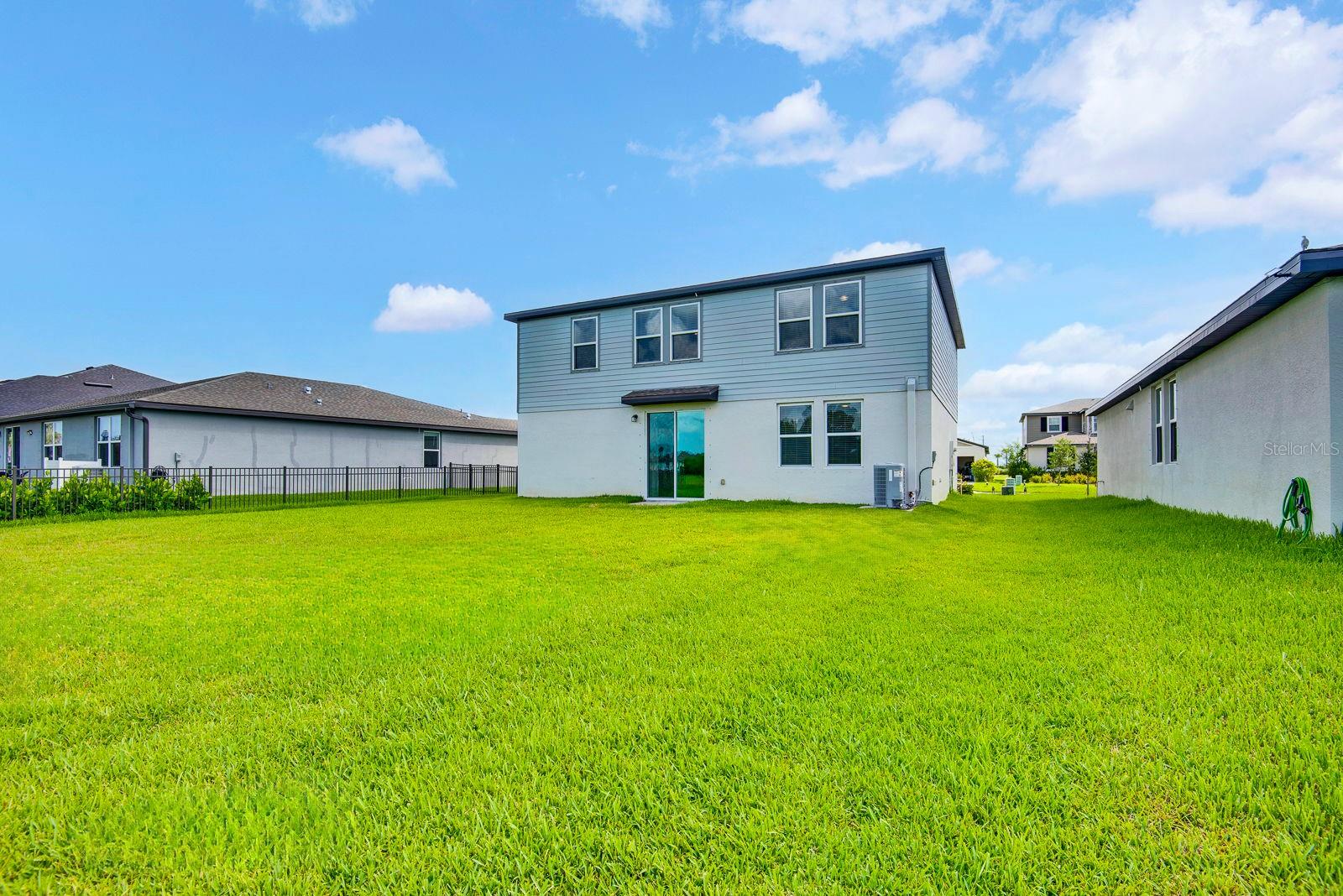 10025 Daybreak Gln Property Photo 6