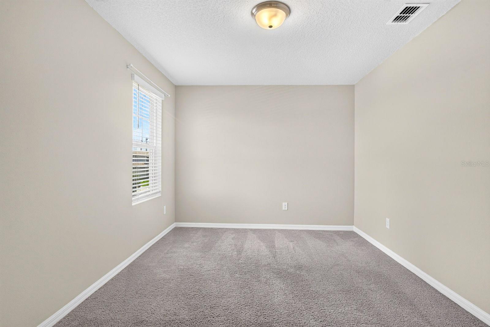10025 Daybreak Gln Property Photo 33