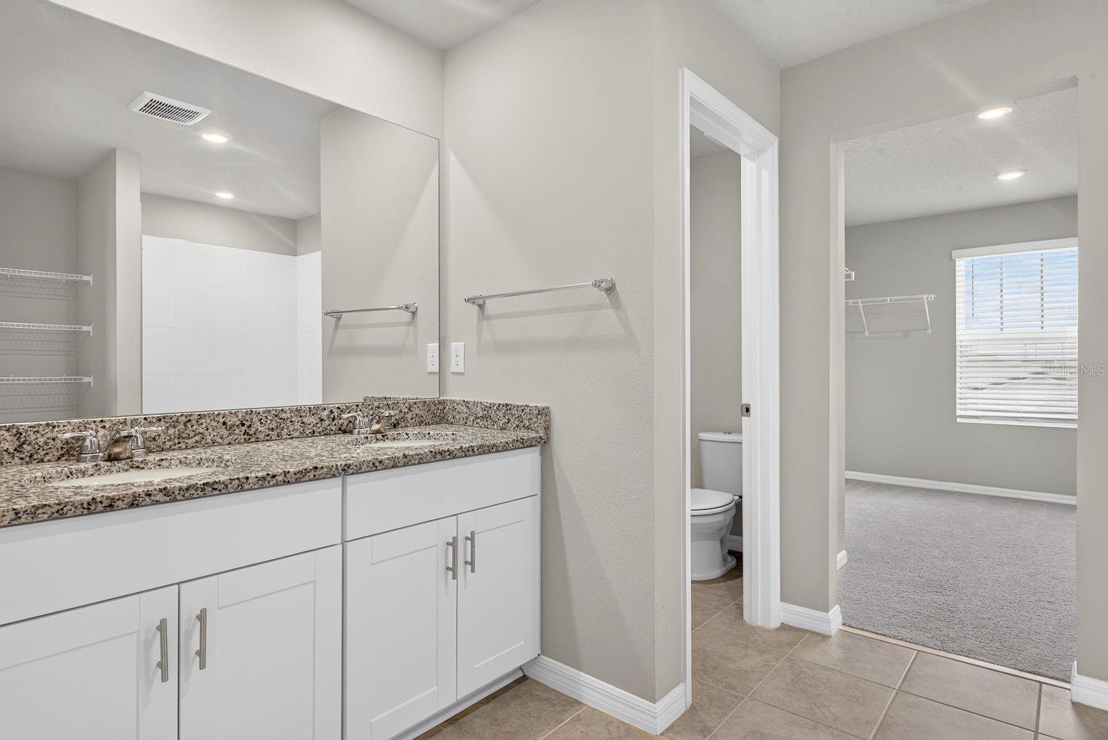 10025 Daybreak Gln Property Photo 38