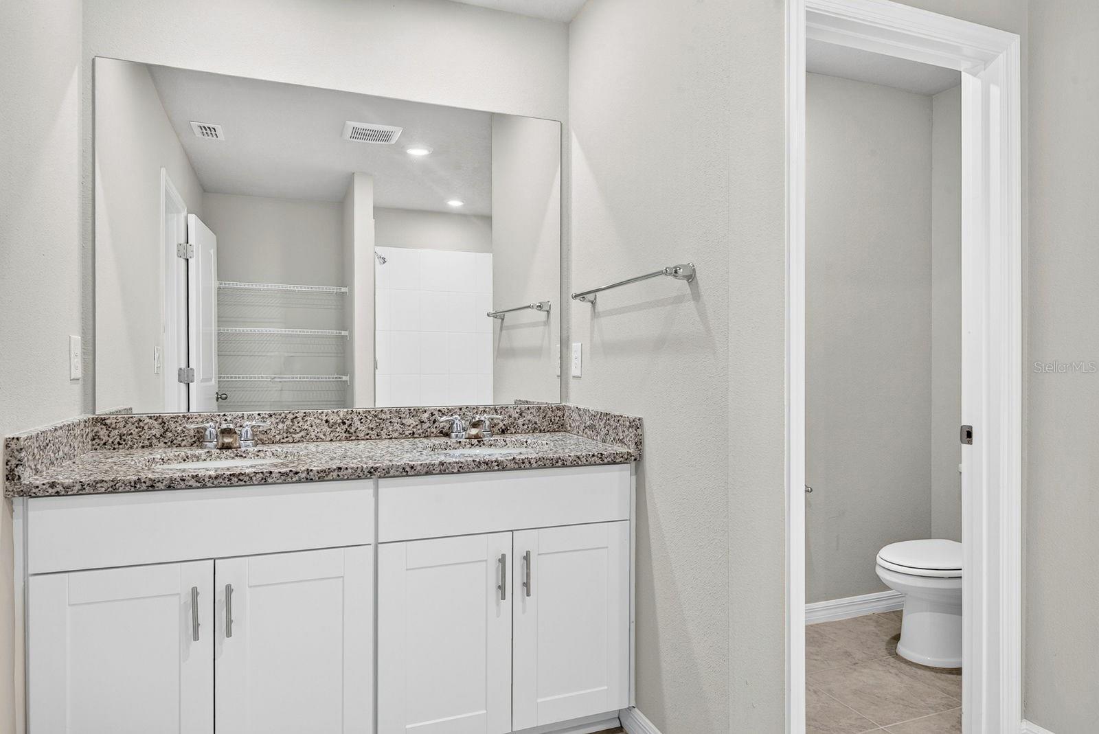 10025 Daybreak Gln Property Photo 51