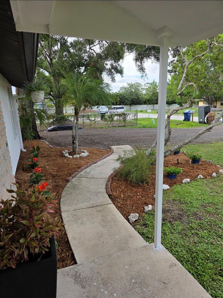 1205 Willis Ave Property Photo 12