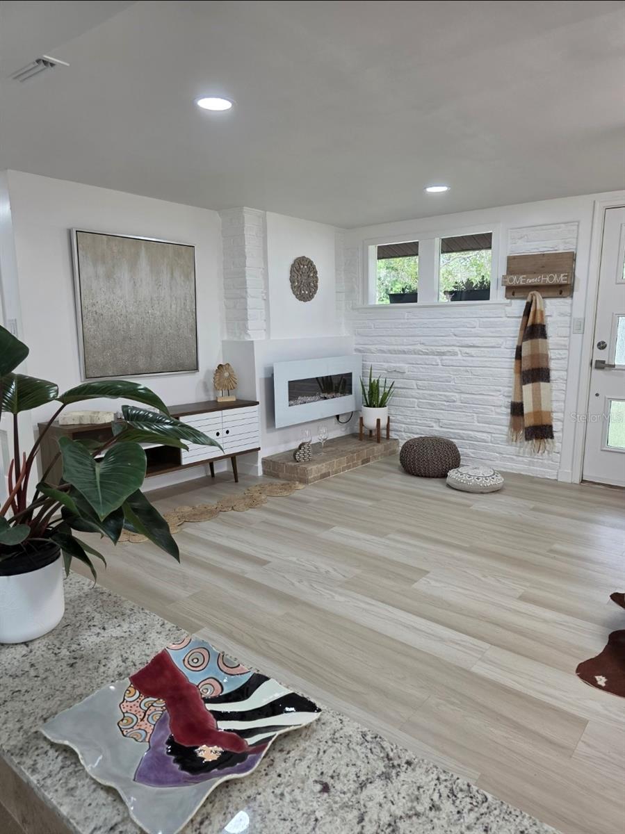 1205 Willis Ave Property Photo 16