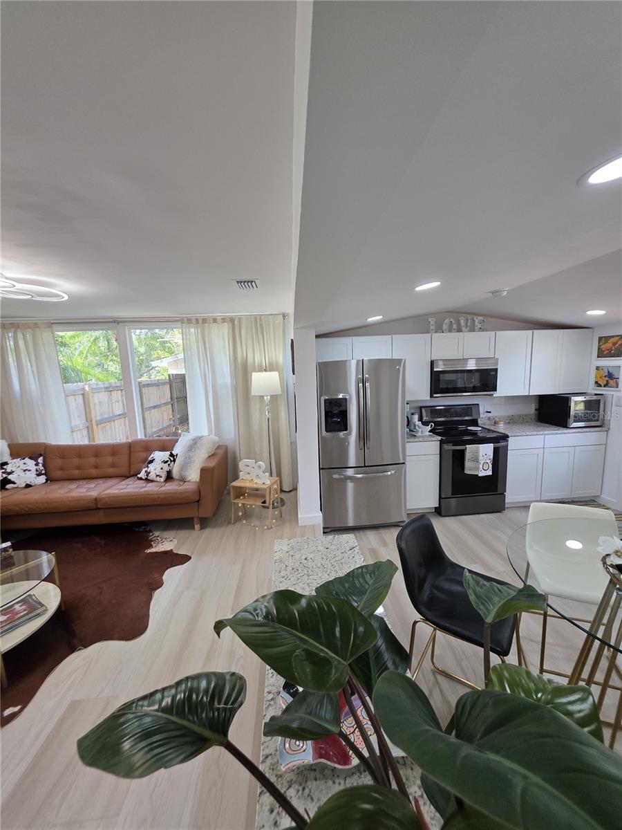 1205 Willis Ave Property Photo 18