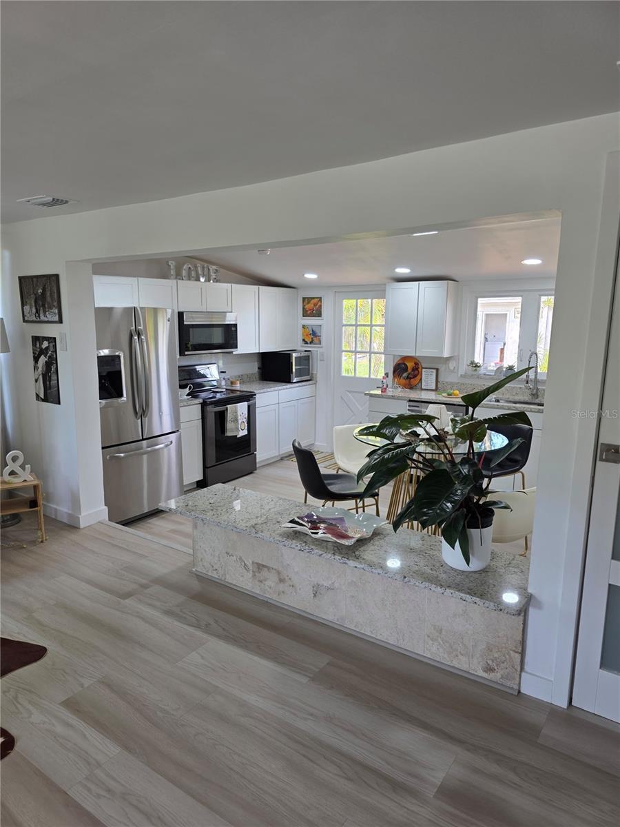 1205 Willis Ave Property Photo 25