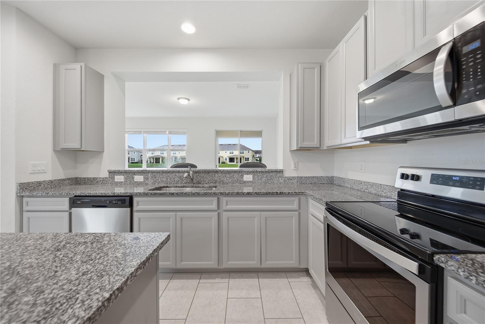 5553 Pleasantview Ct Property Photo 11