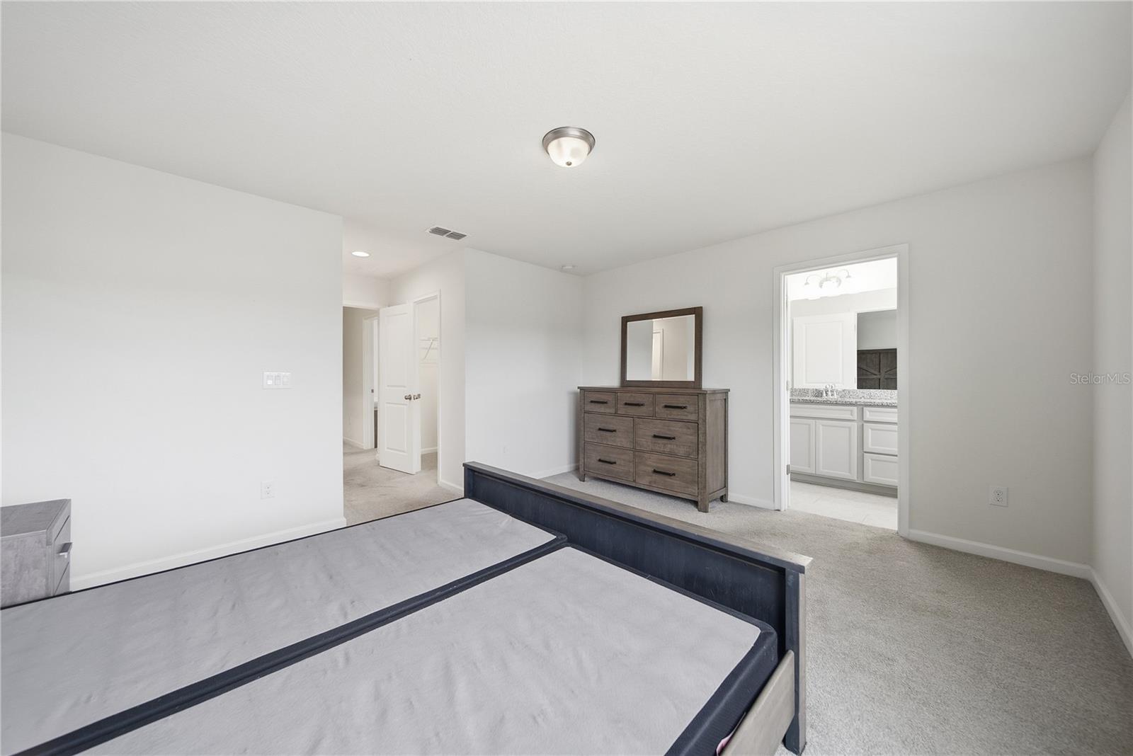 5553 Pleasantview Ct Property Photo 33