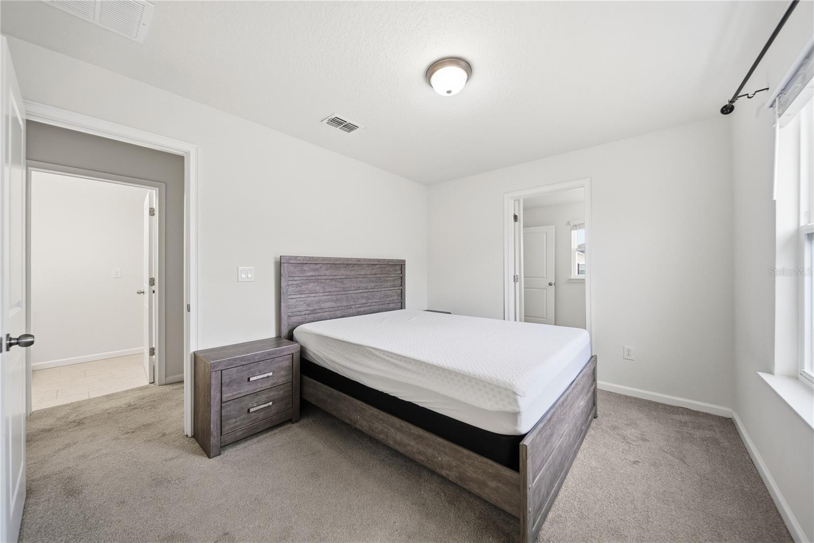 5553 Pleasantview Ct Property Photo 35