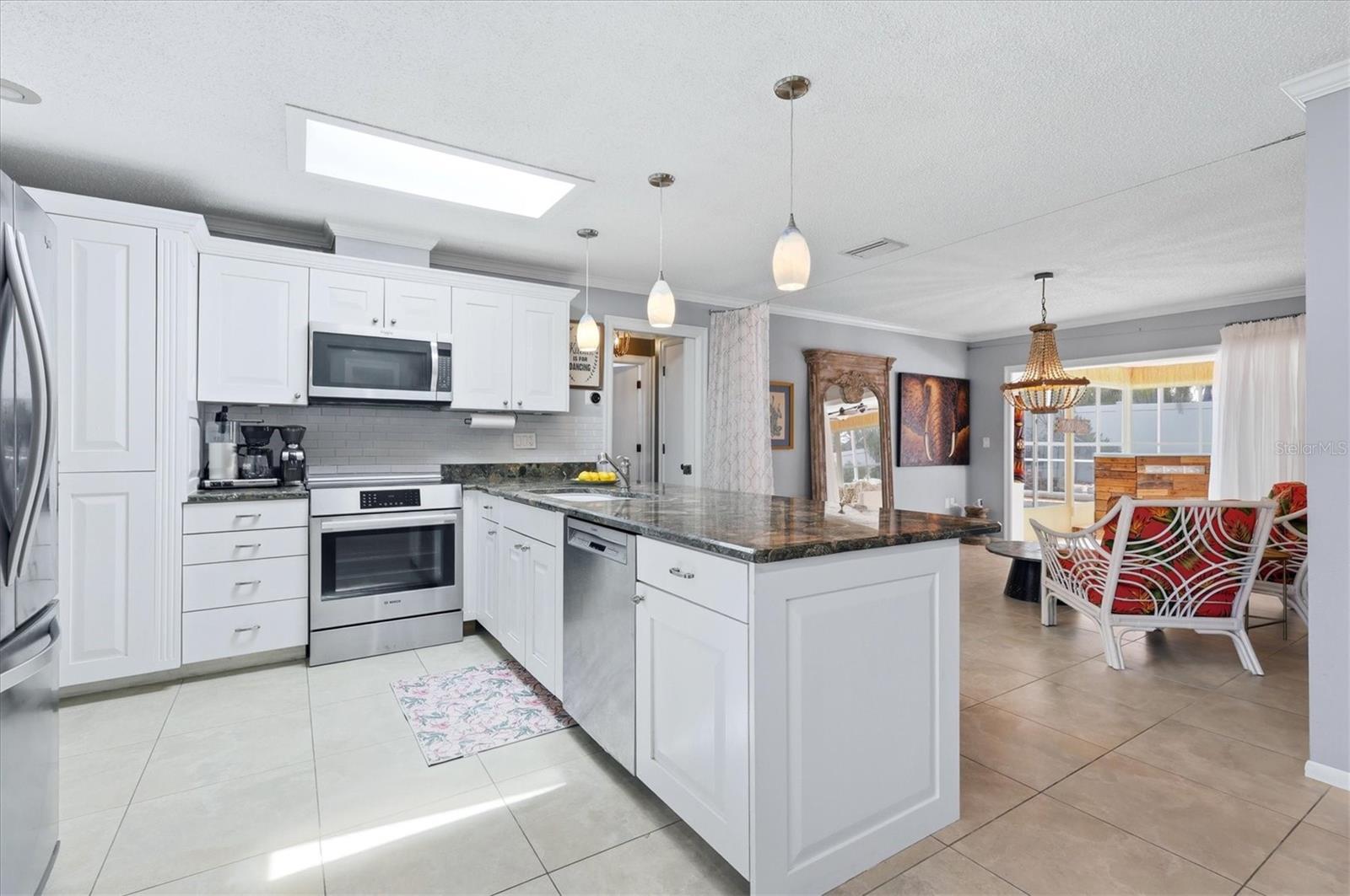 1833 Oak View Dr Property Photo 8