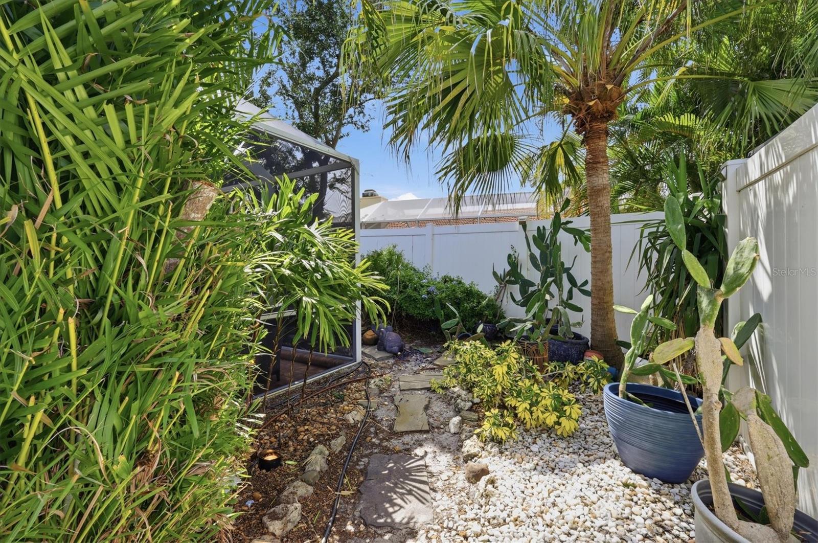 1833 Oak View Dr Property Photo 32
