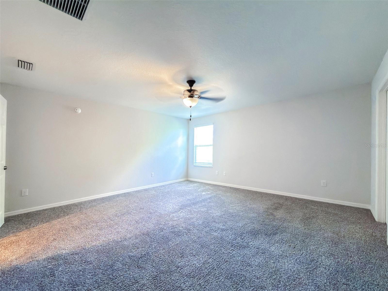 1097 Grantham Dr Property Photo 25