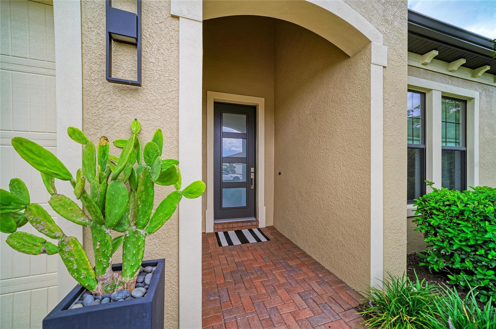 10121 Marbella Dr Property Photo 7