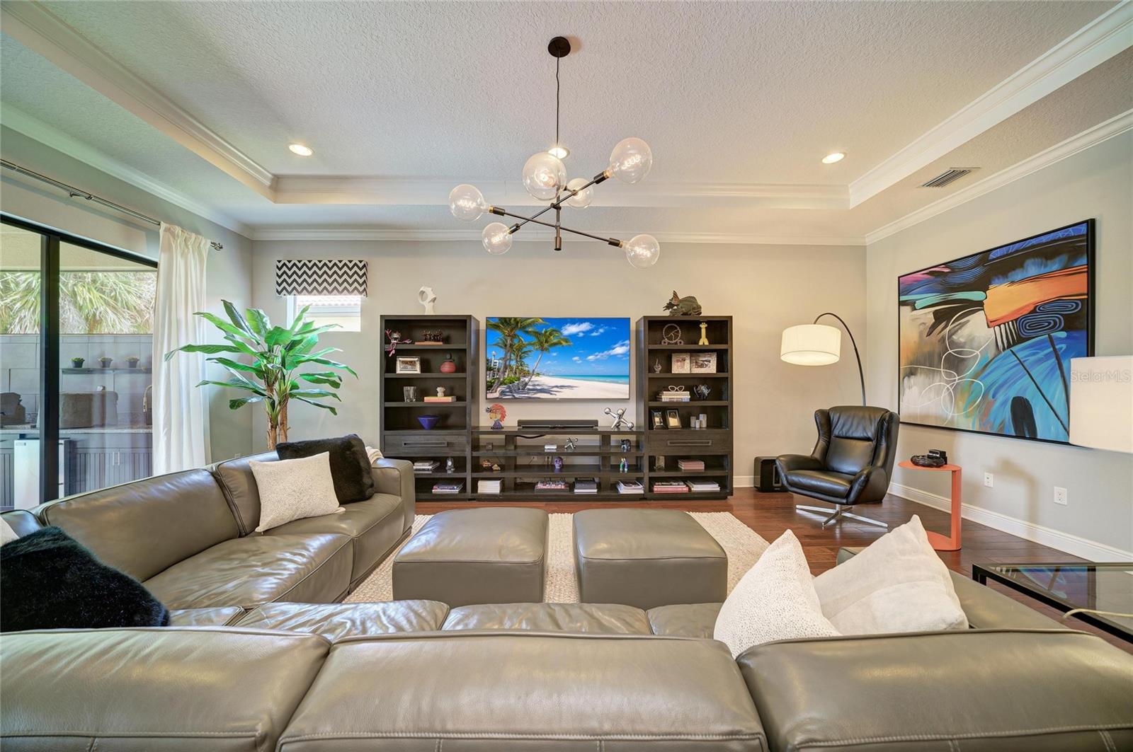 10121 Marbella Dr Property Photo 12