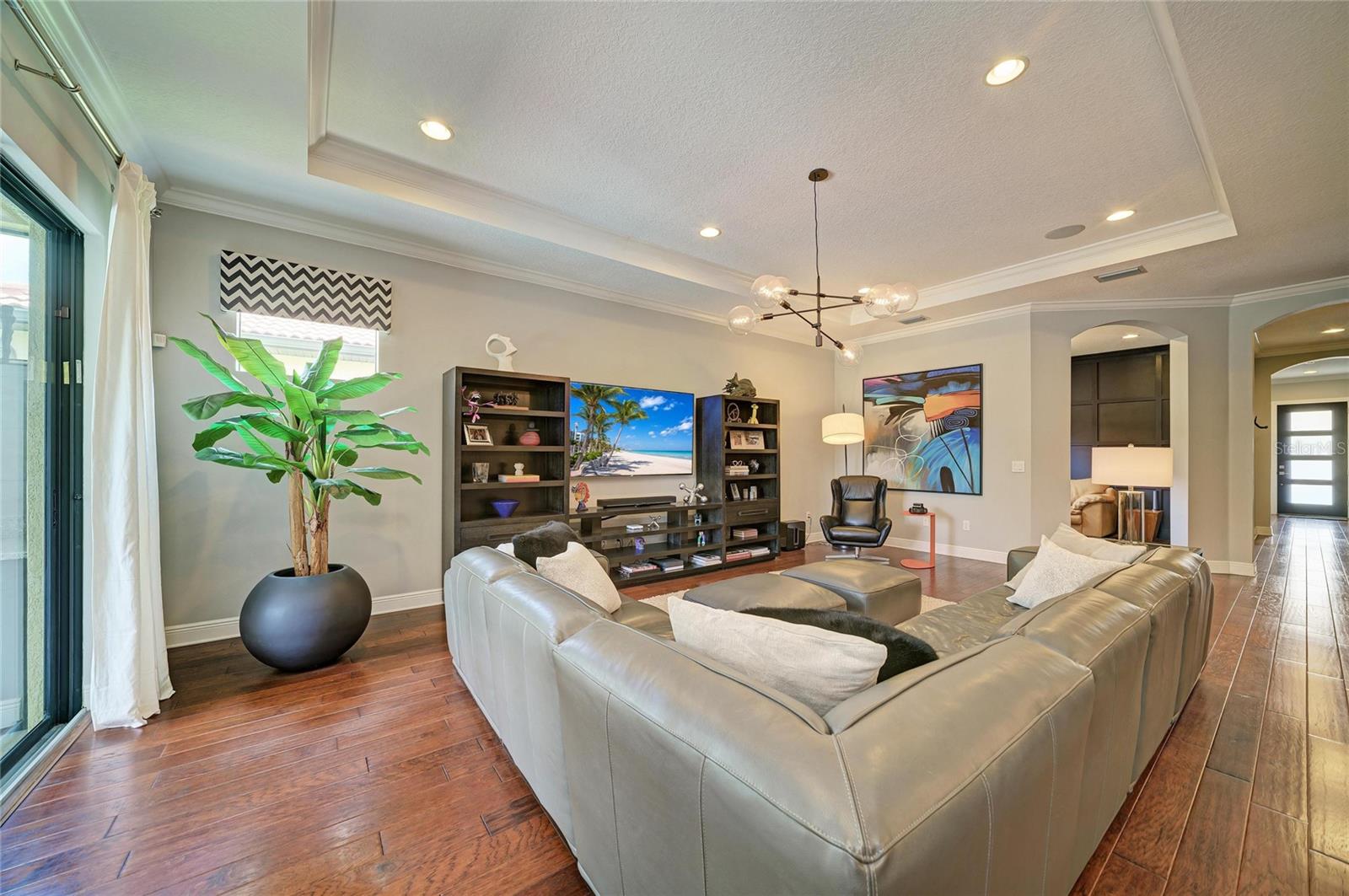 10121 Marbella Dr Property Photo 13