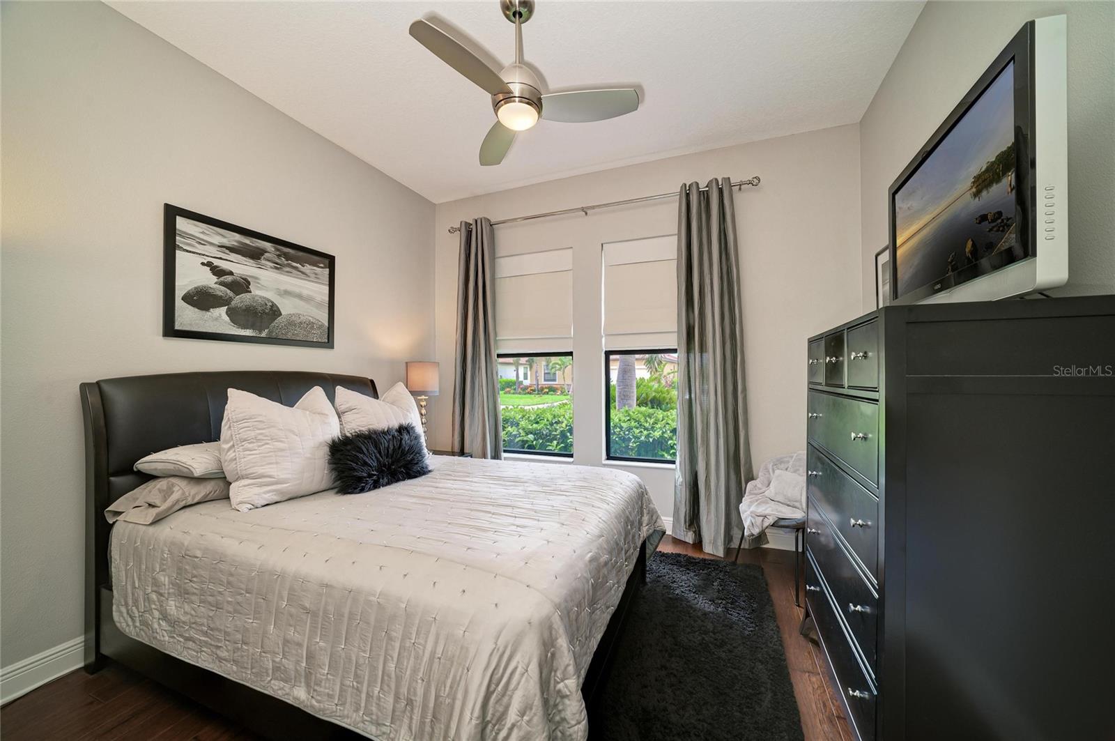 10121 Marbella Dr Property Photo 28