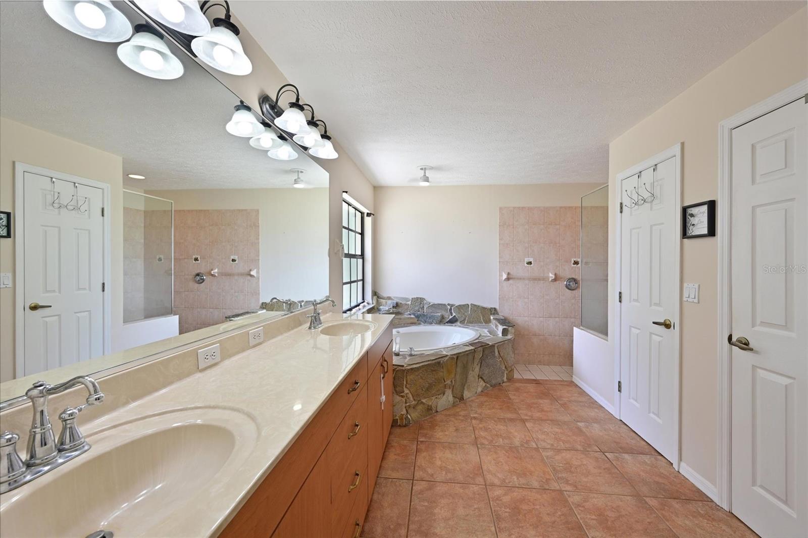 4415 N Rye Rd Property Photo 20