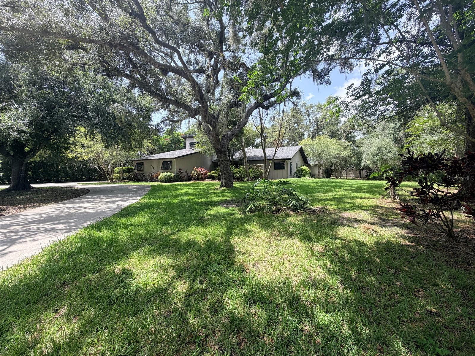 4605 STONE RIDGE TRL Property Photo 1