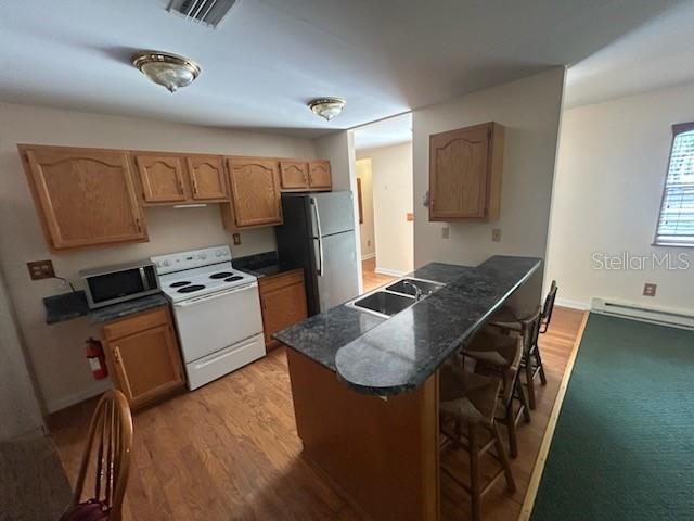 526 Kings Creek Cir Property Photo 7