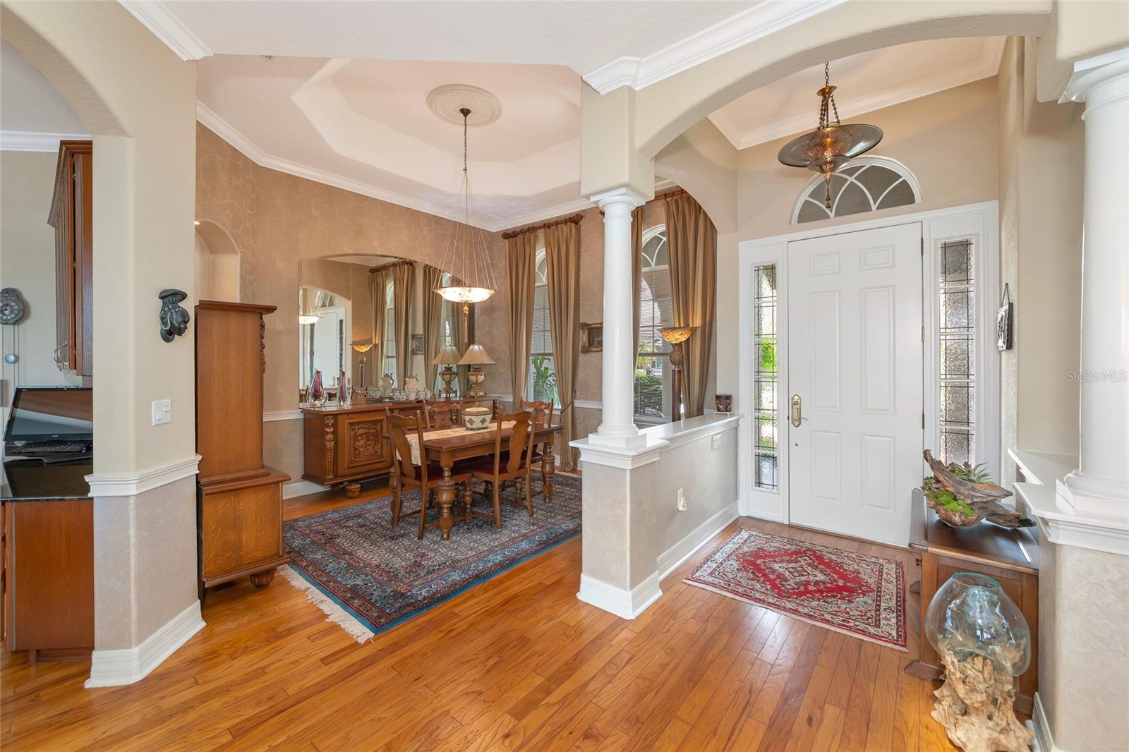 10412 Winding Stream Way Property Photo 3