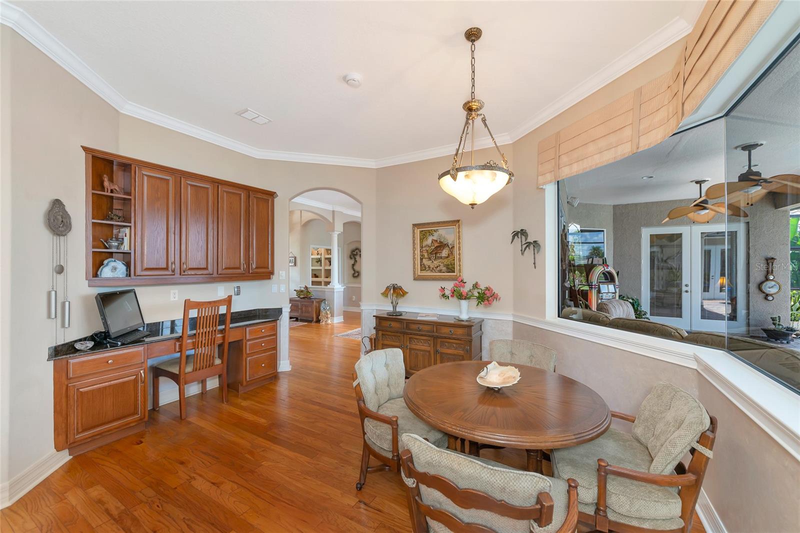 10412 Winding Stream Way Property Photo 8