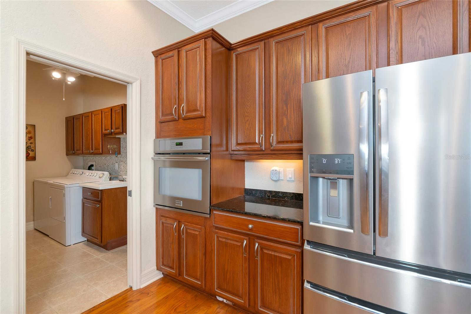 10412 Winding Stream Way Property Photo 14