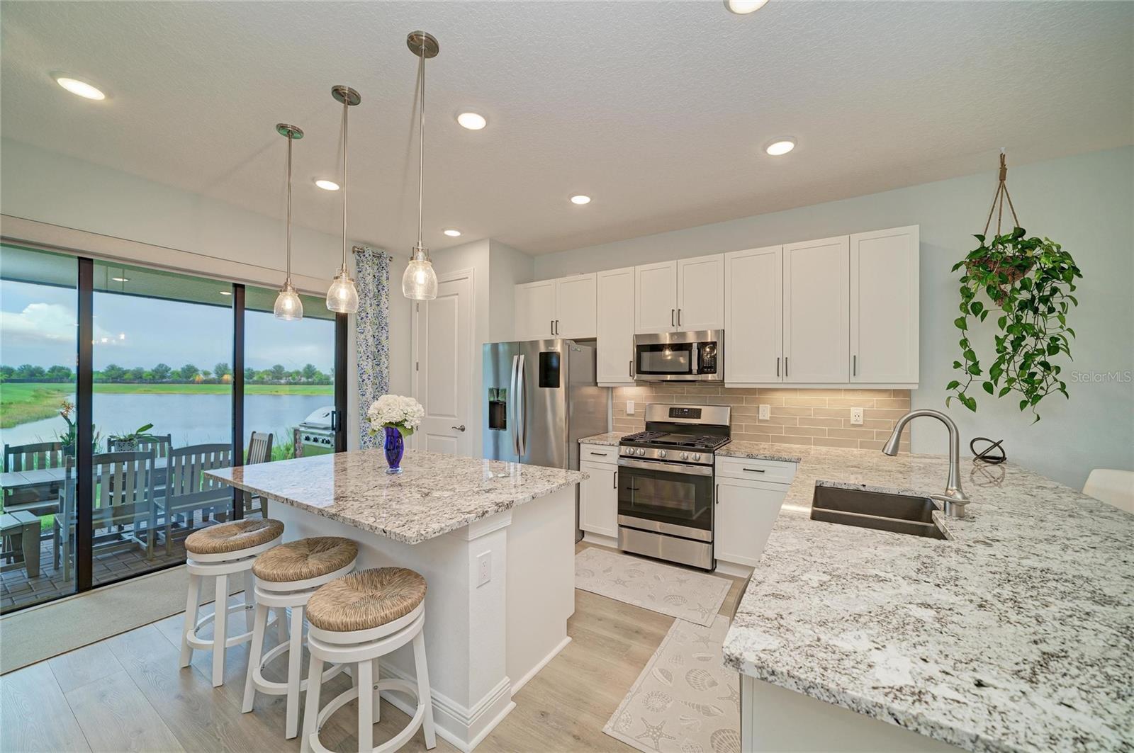 5286 Barnett Cir Property Photo 8