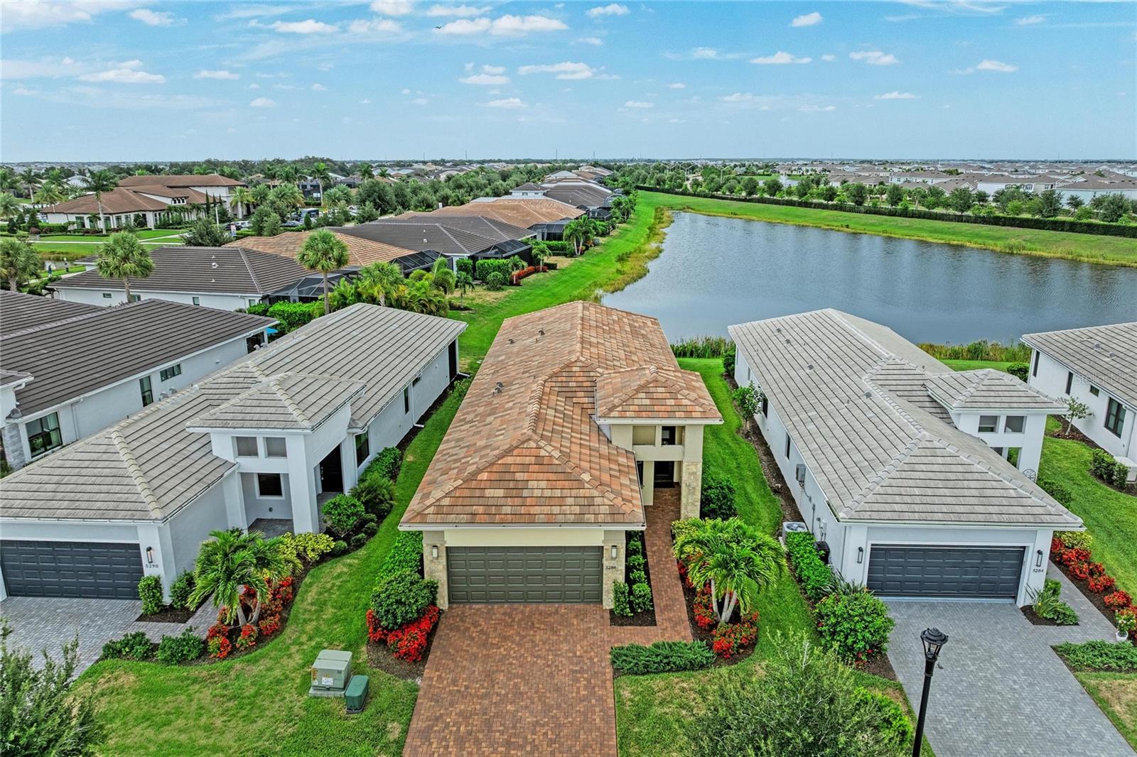 5286 Barnett Cir Property Photo 23