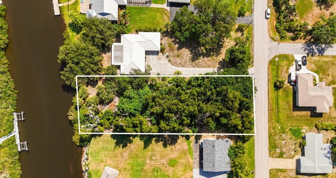Lemon Bay Dr Property Photo 8