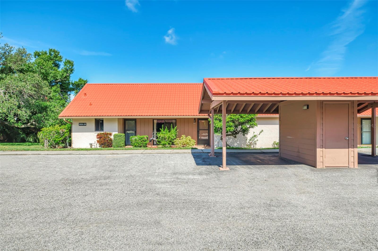 6698 DRAW LN #140 Property Photo 1