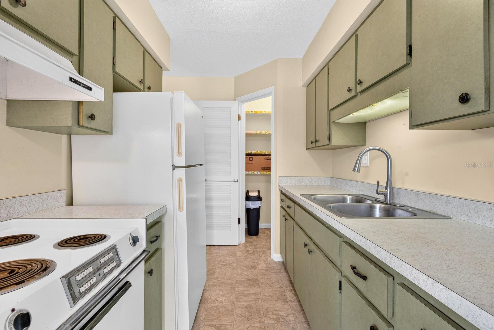 4507 9th St W #d6 Property Photo 14