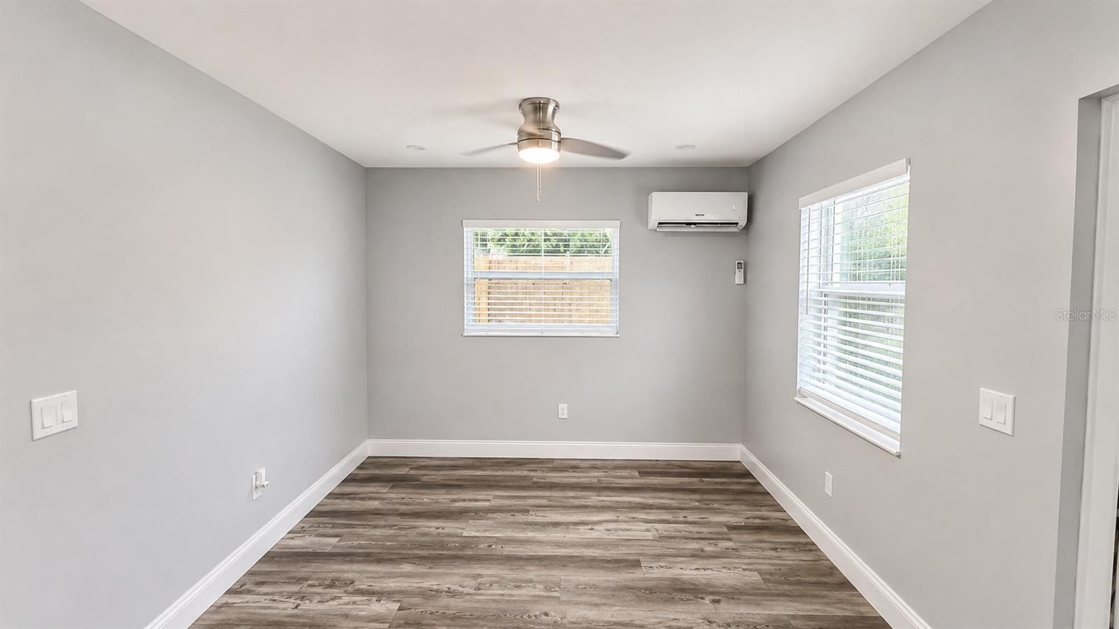 2728 Goodrich Ave Property Photo 4