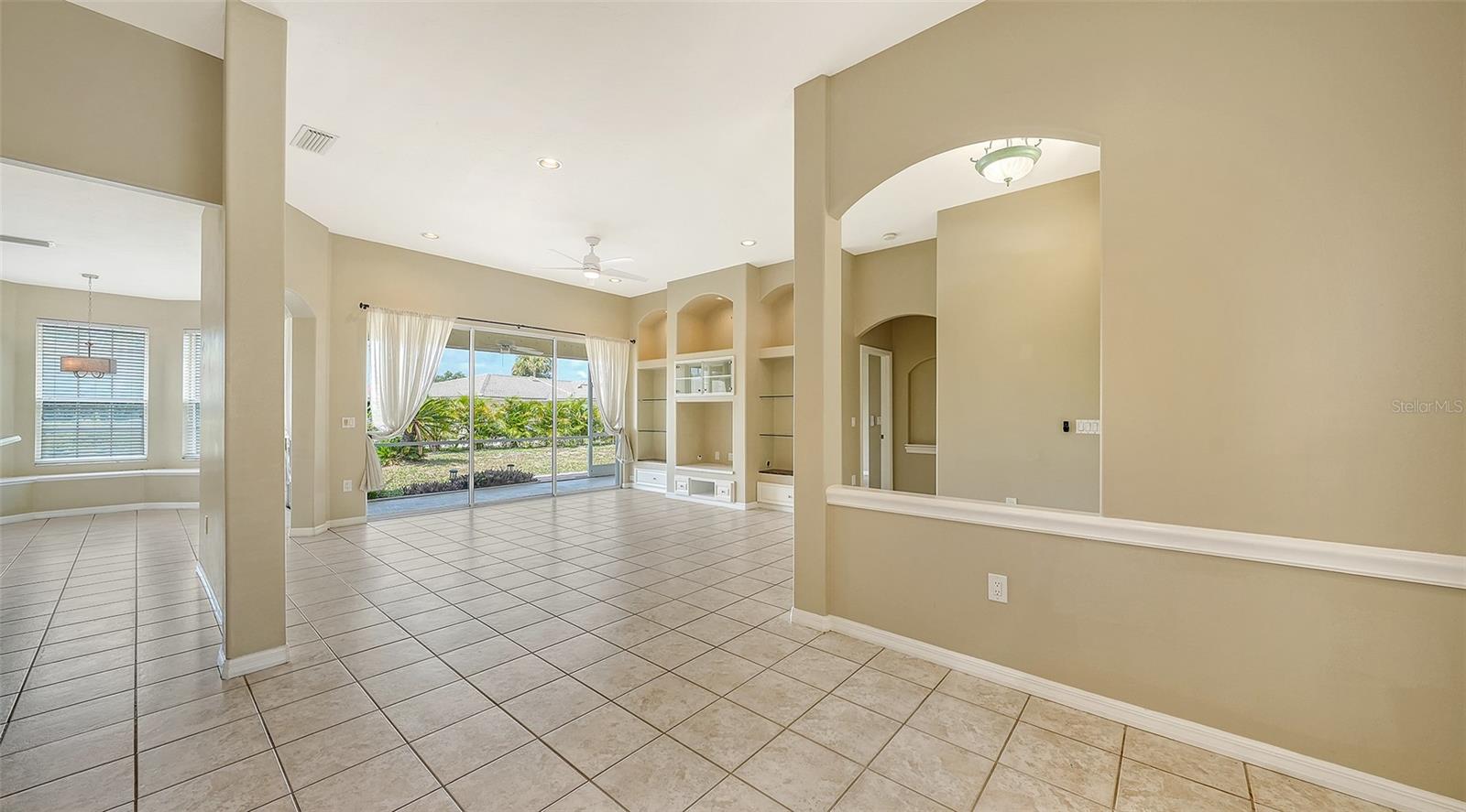 439 E Rossetti Dr Property Photo 12