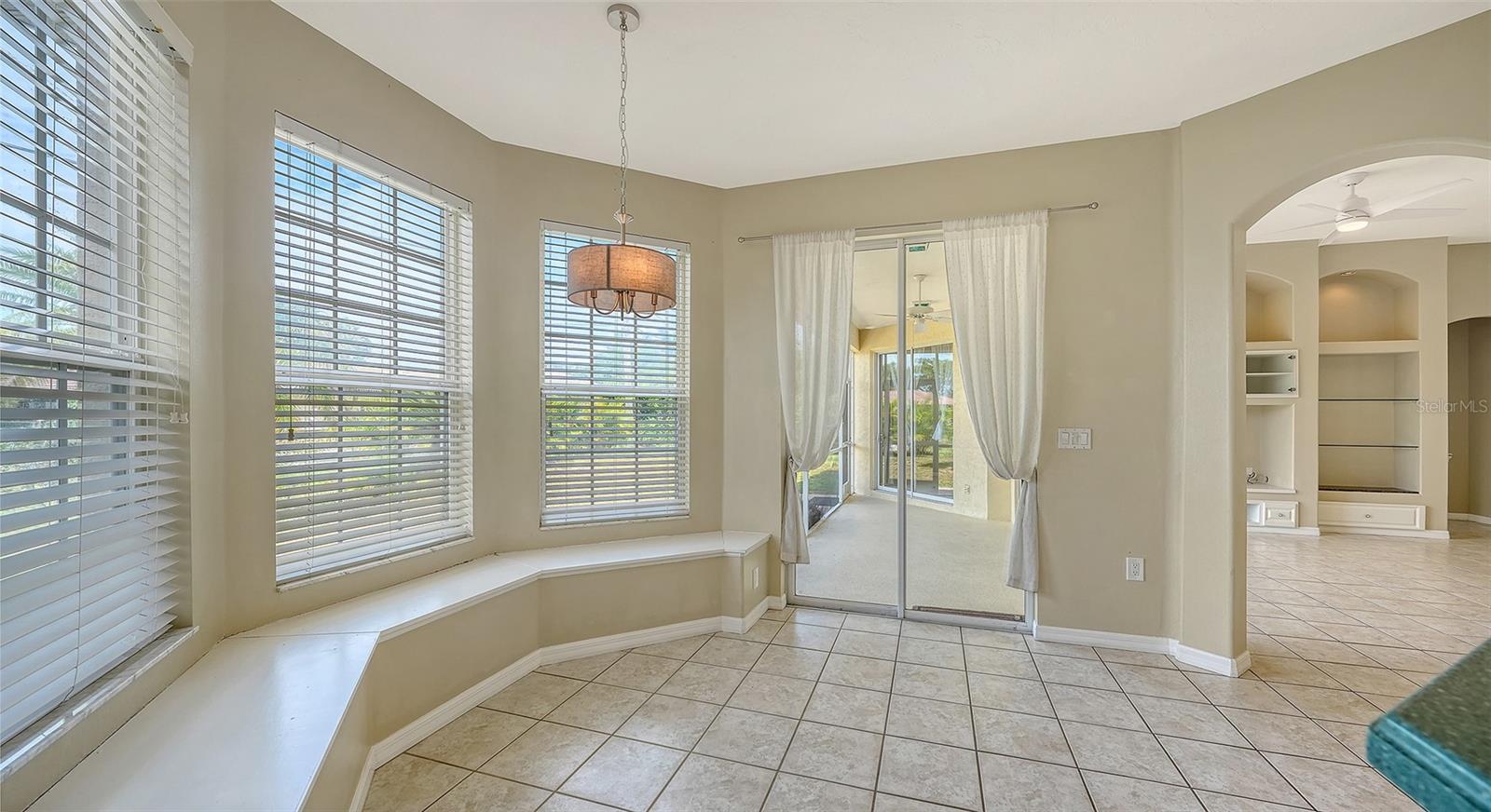 439 E Rossetti Dr Property Photo 14