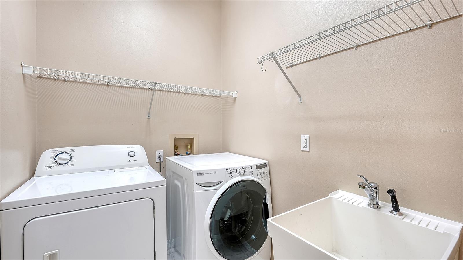 439 E Rossetti Dr Property Photo 32