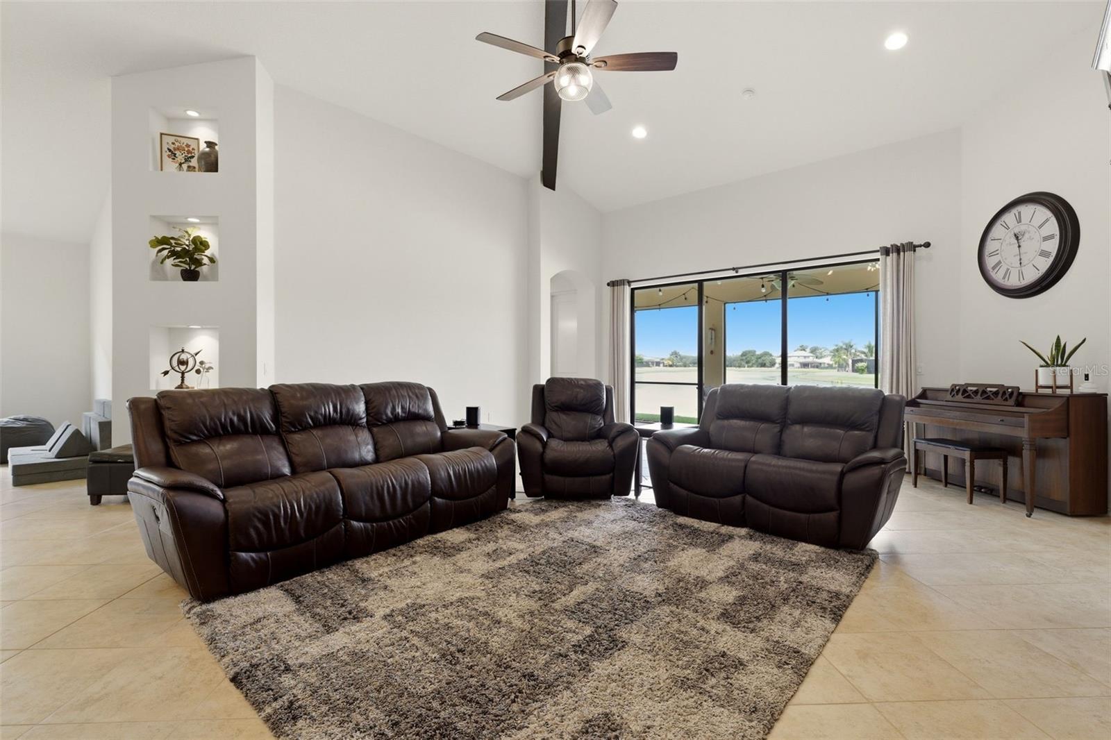 534 Chantilly Trl Property Photo 11
