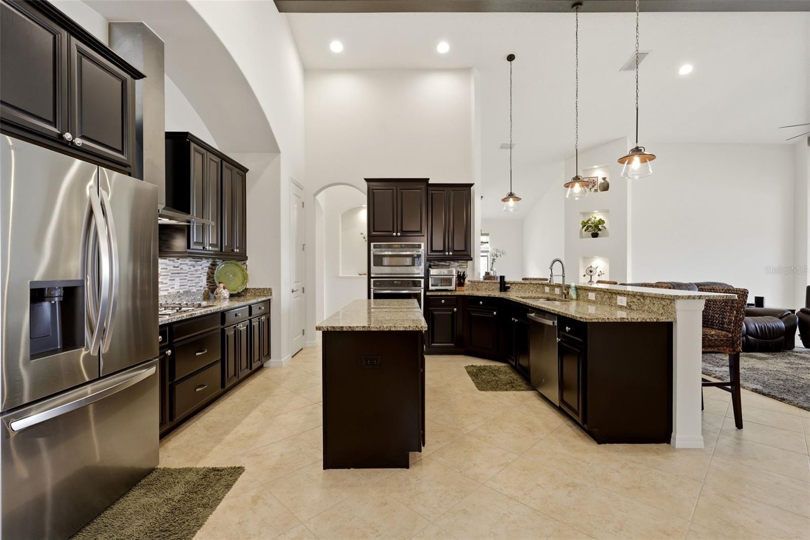 534 Chantilly Trl Property Photo 16